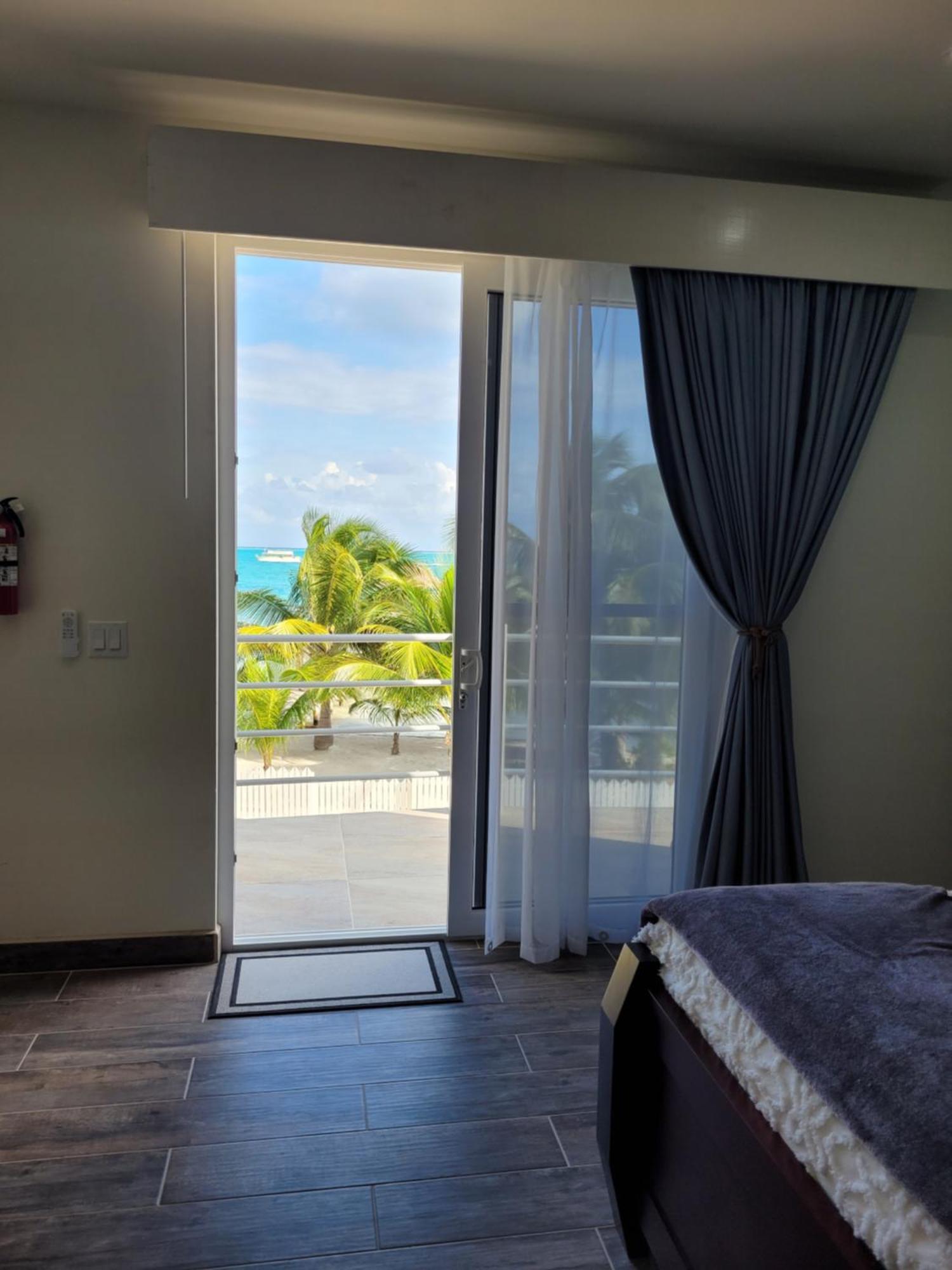 Ashton Court Belize Hotell Belize City Exteriör bild